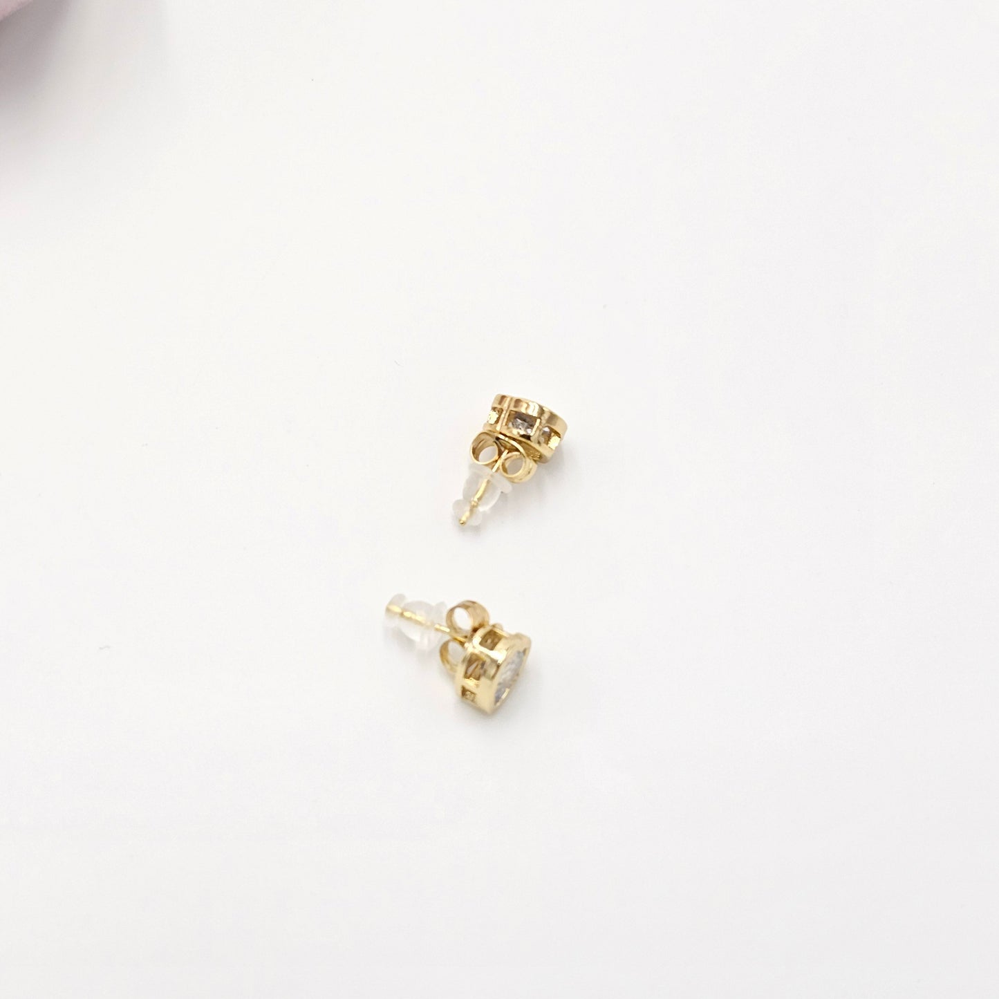 crystal clear heart earrings.