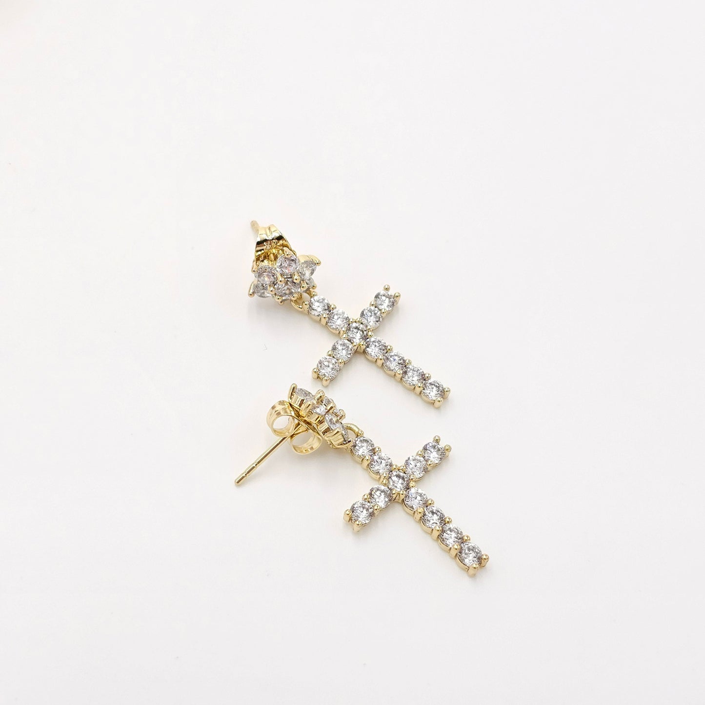 cross earrings. size medium
