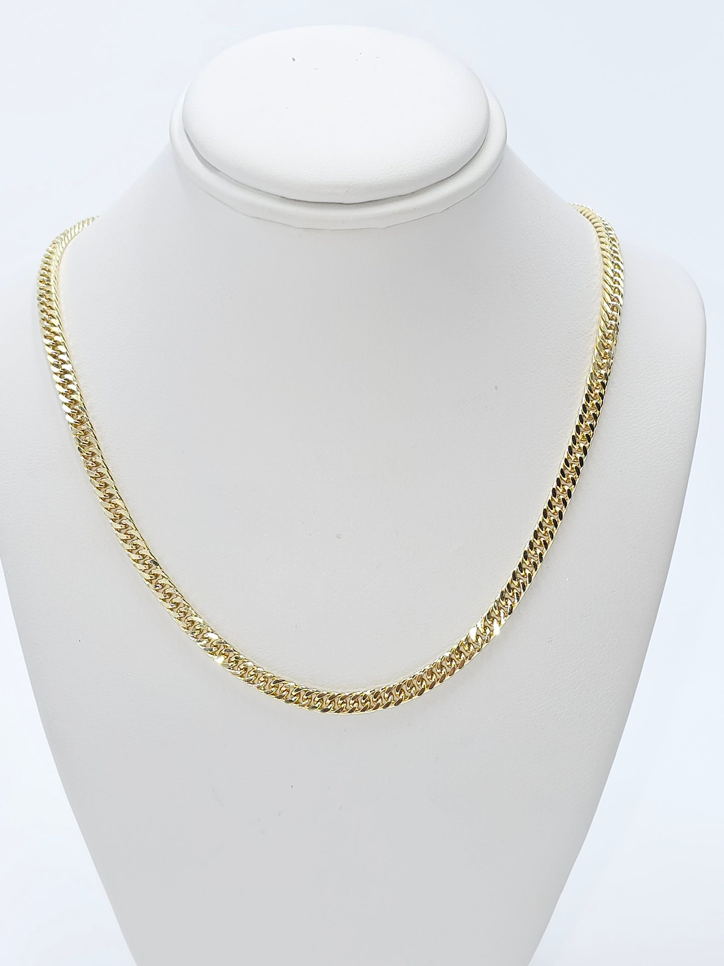 Cuban link chain.  4mm