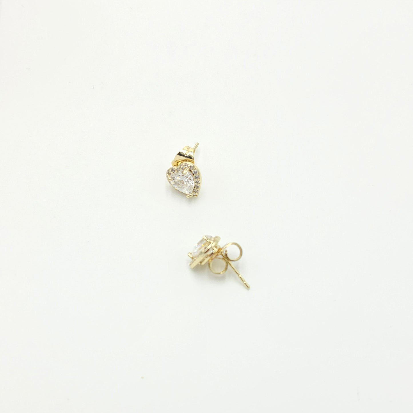 clear heart bracelet. size small