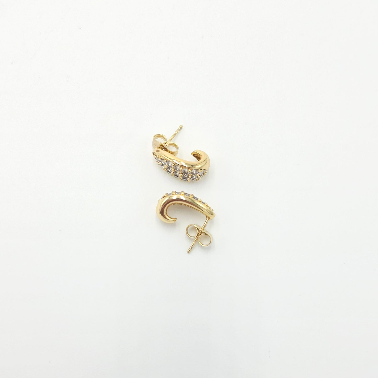zircon earrings. size medium
