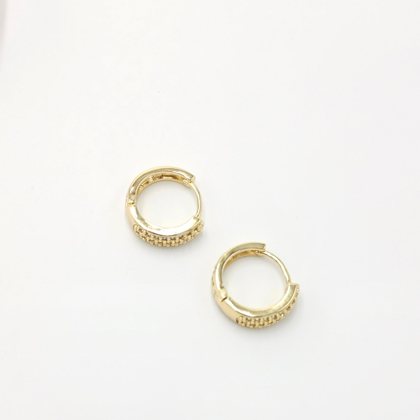small hoops earrings. size small