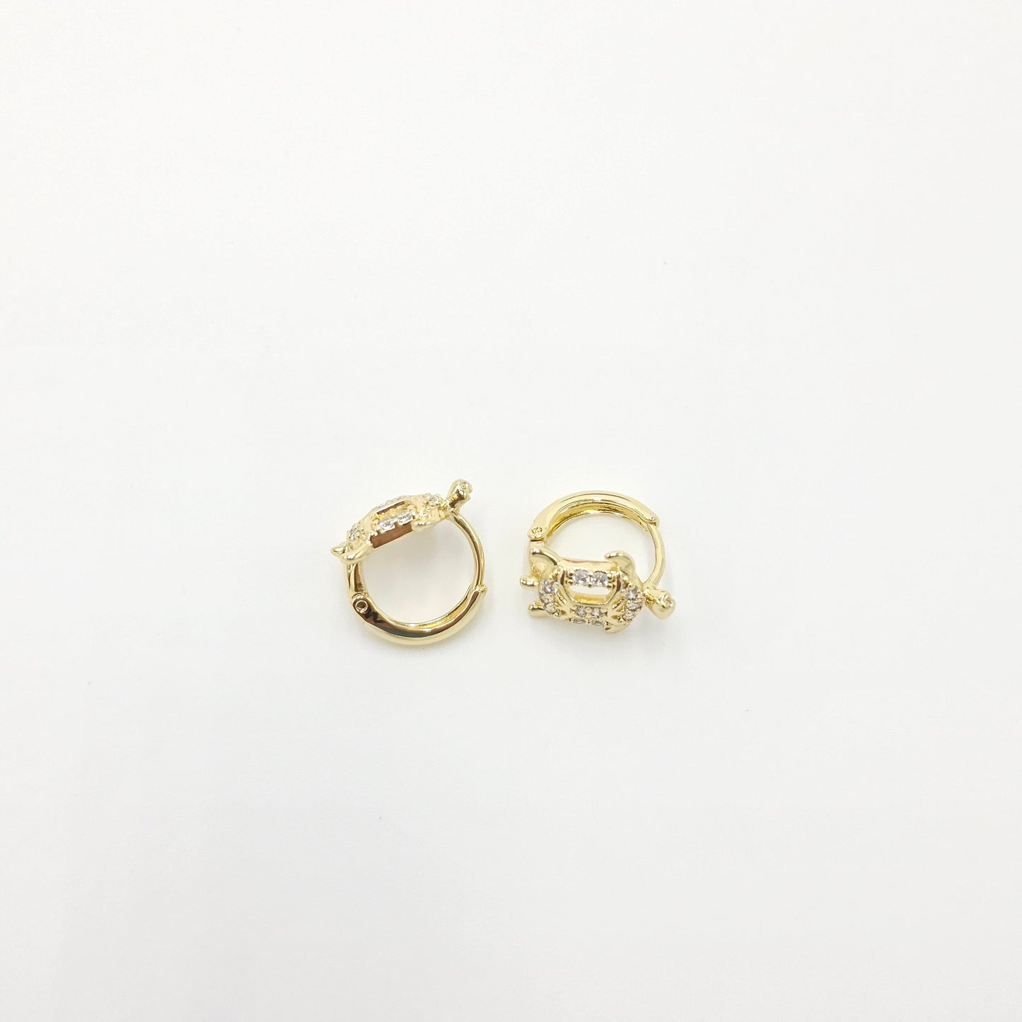 zircon turtle earrings. size small