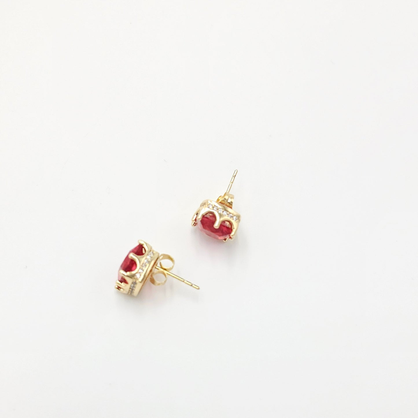 small red earrings. size small