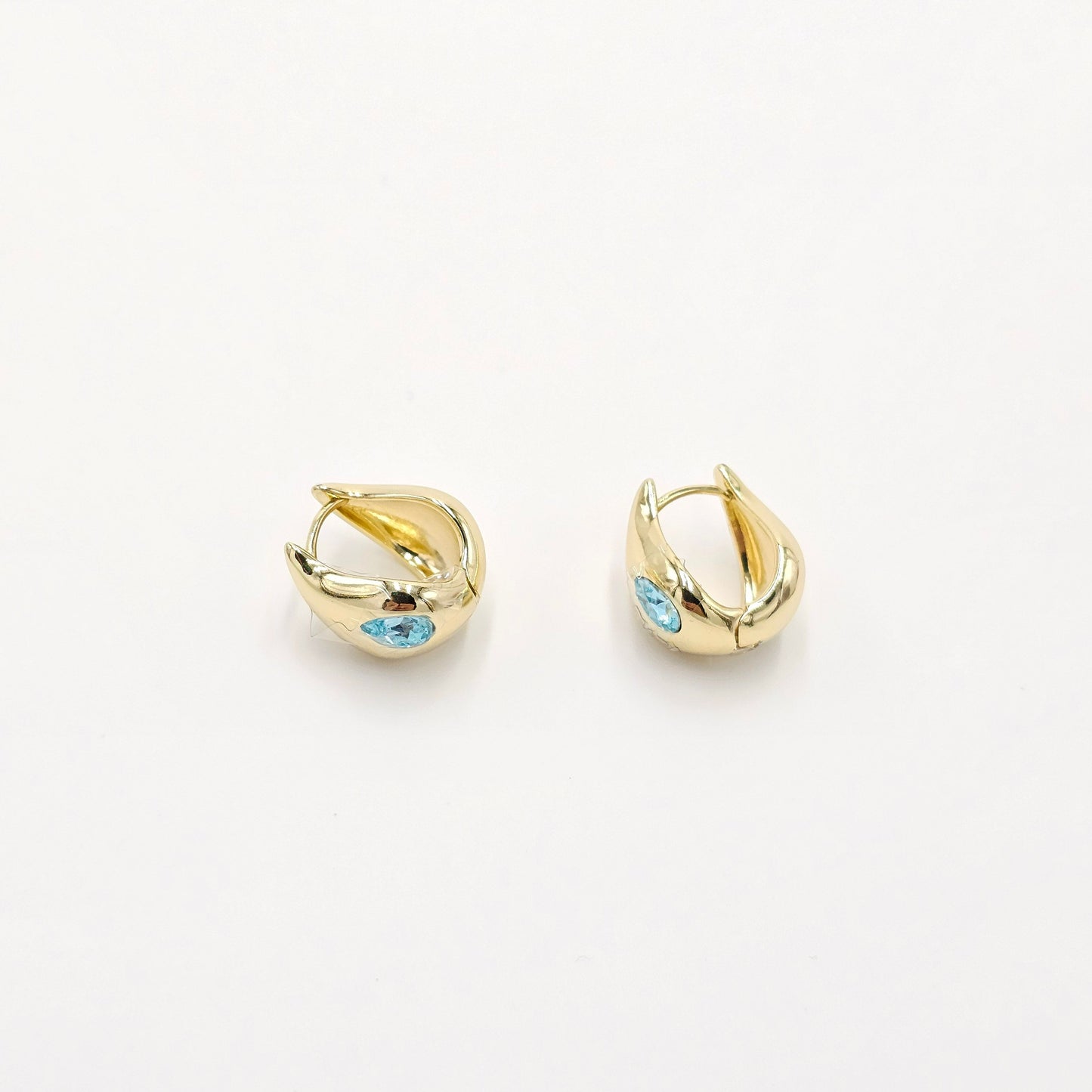blue crystal earrings. size small