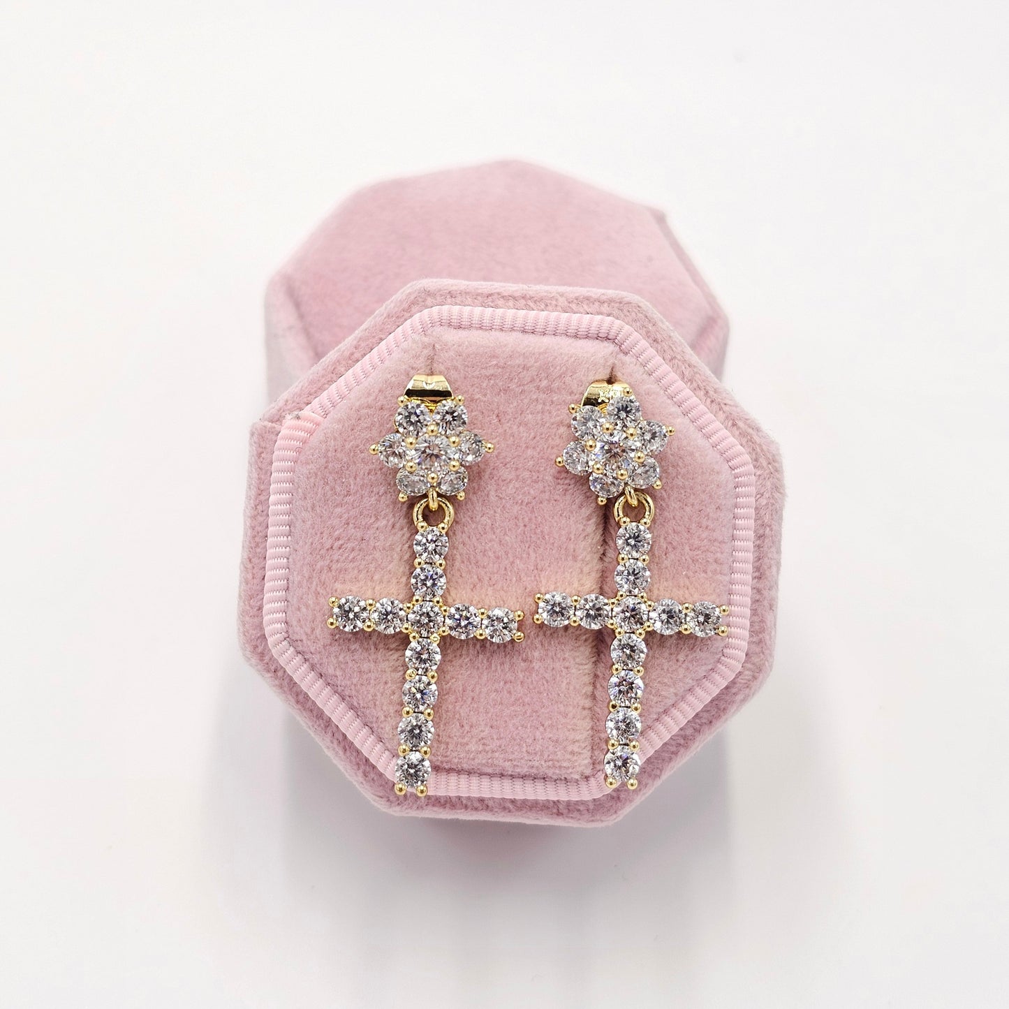 cross earrings. size medium