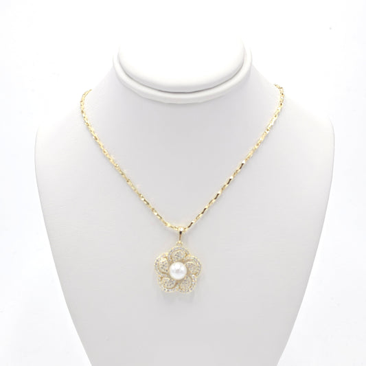flower pendant and chain. size 45cm
