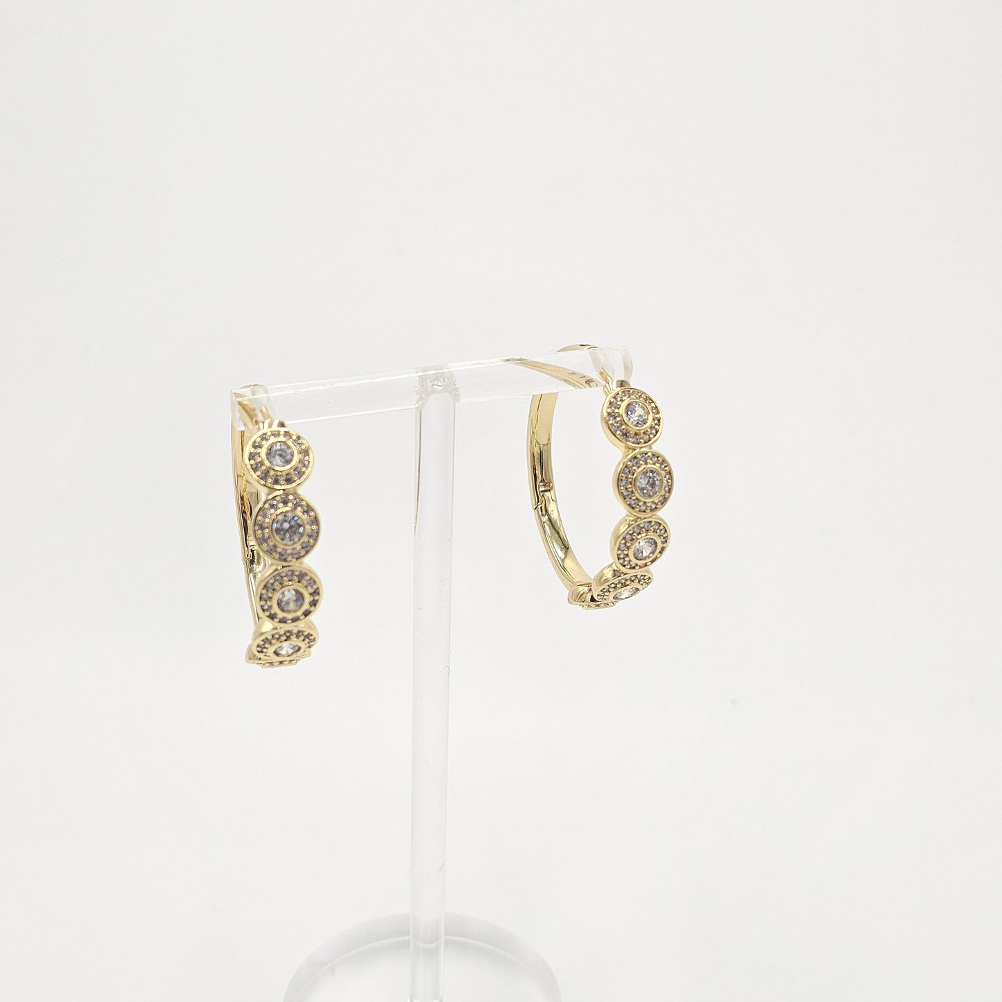 round clear zircon hoops earrings. size medium