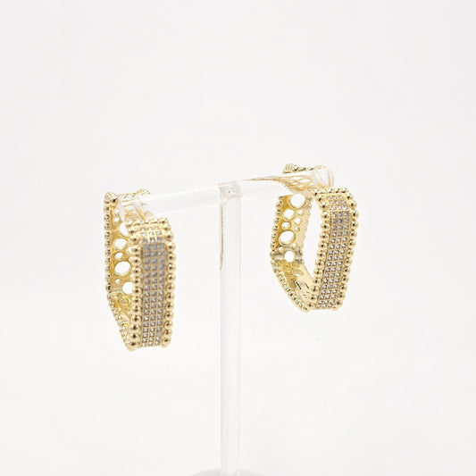 square hoops earrings. size medium