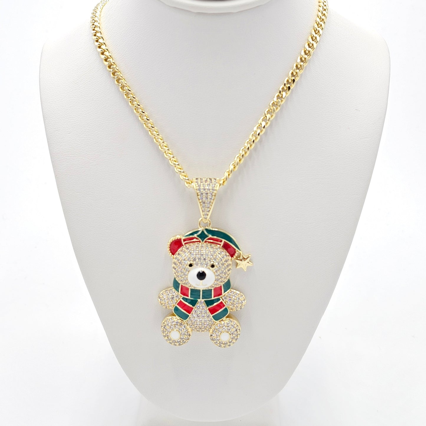 Bear pendant and cuban chain. size 23 inches