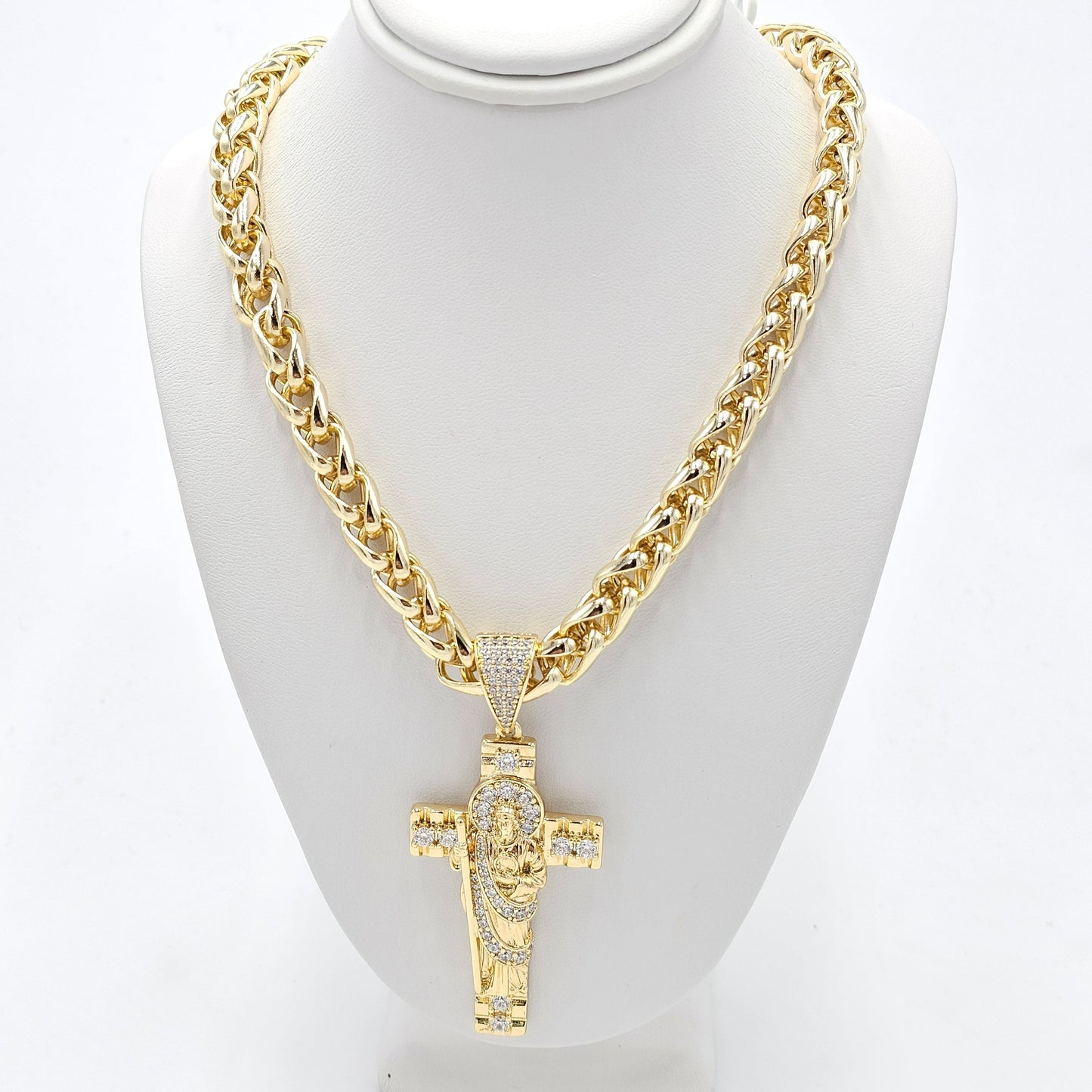 Cross san judas pendant and chain. size 23 inches