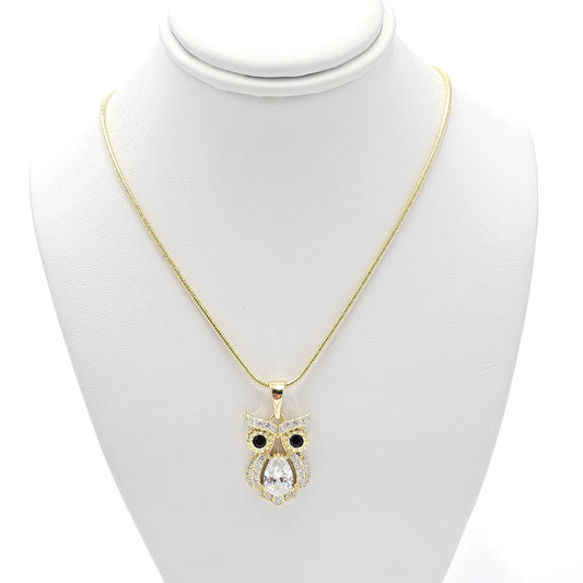 Owl pendant and chain. size 23 inches