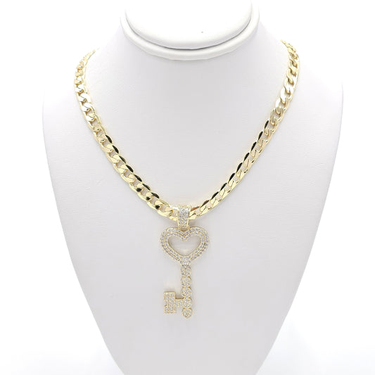 Key pendant and chain. size 18 inches
