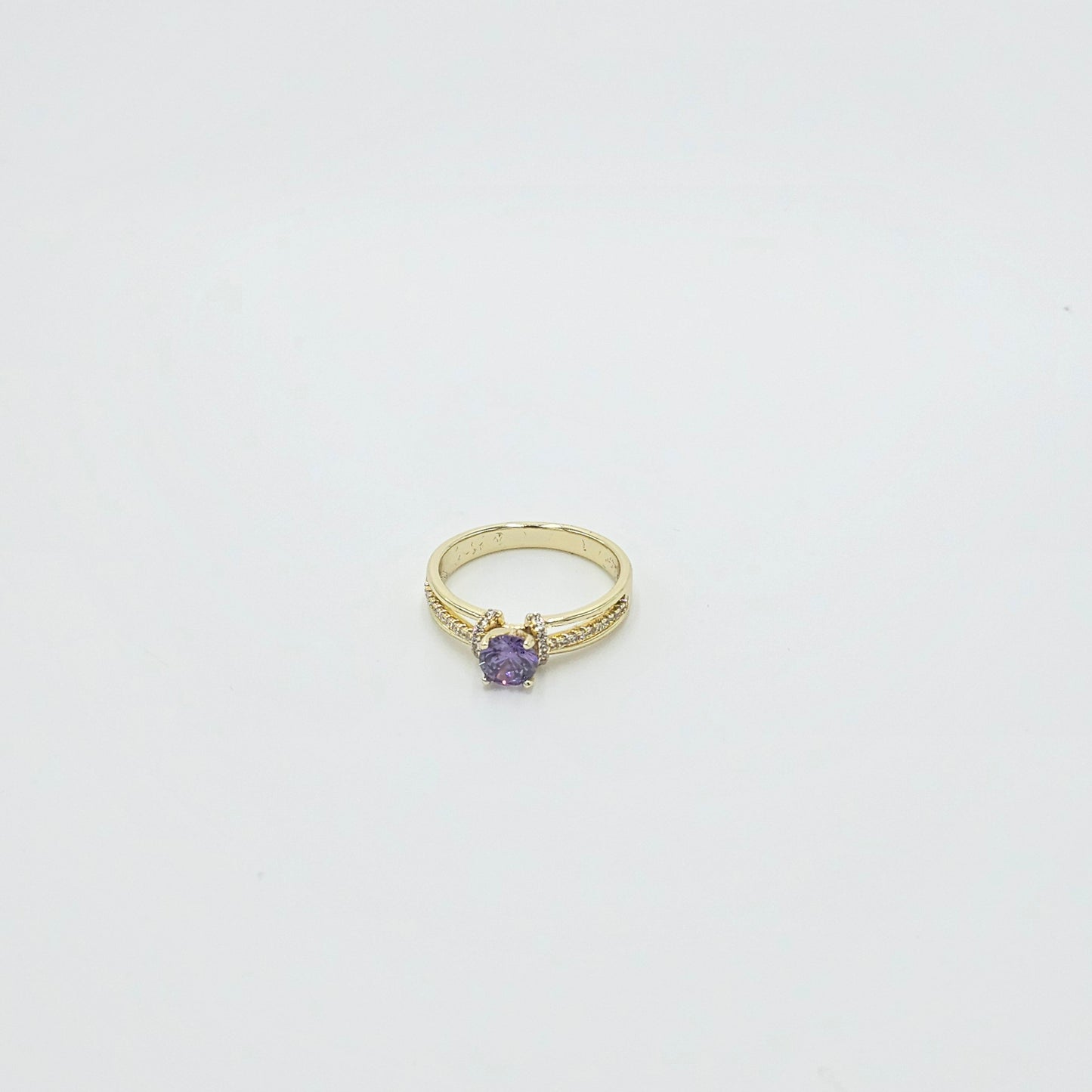 Multicolor rings for women.