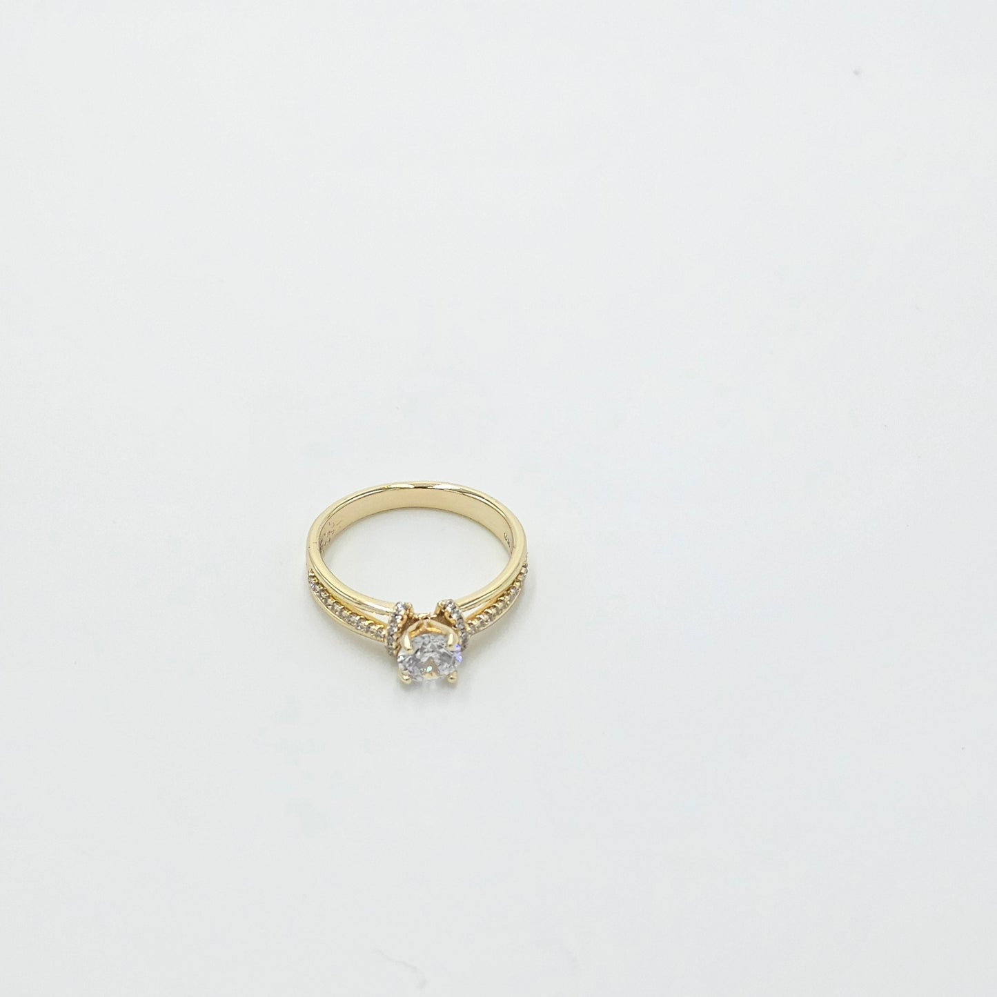 Multicolor rings for women.