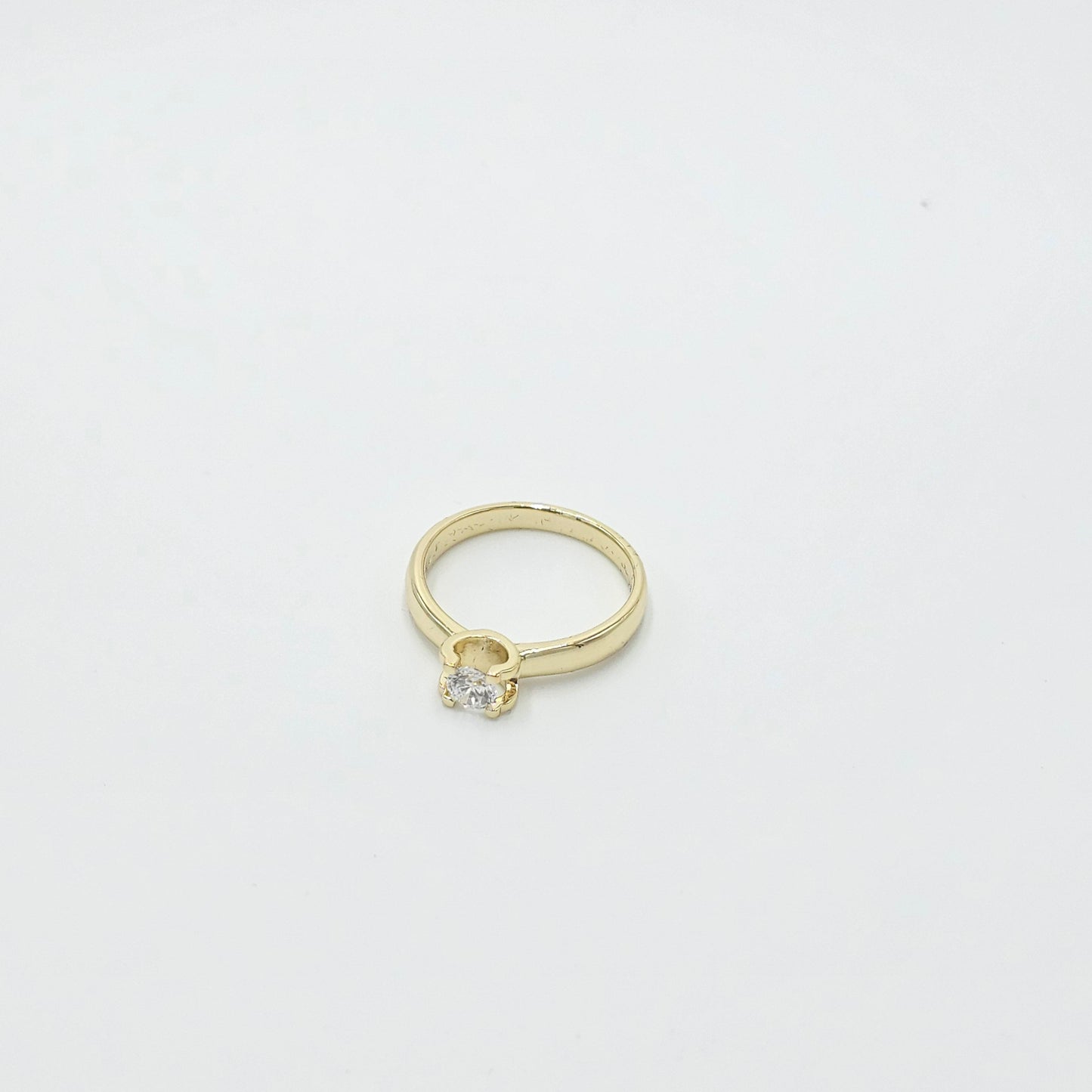 single stone ring. gold plated 14k