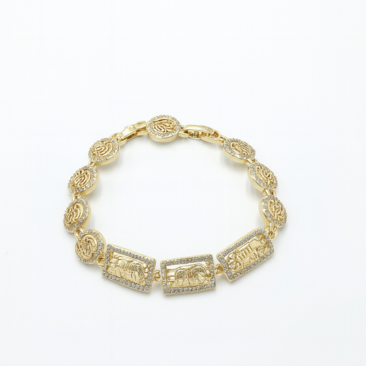 golden bracelet. size 17cm