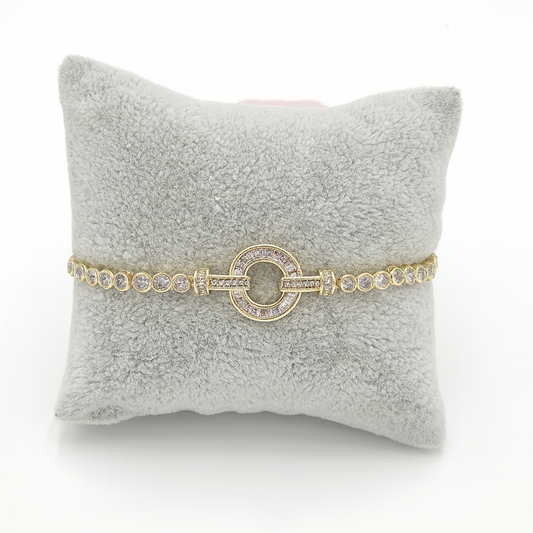 zircon bracelet. size 18cm