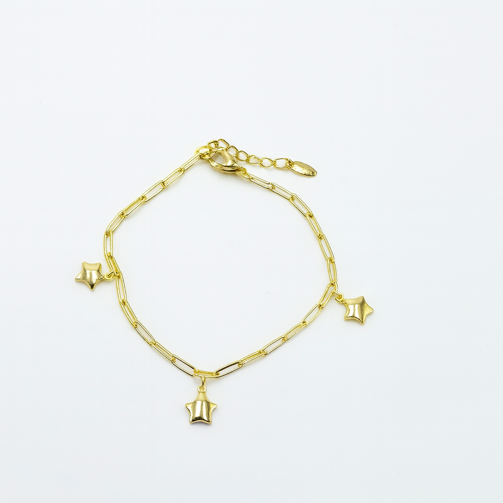 charms star paperclip bracelet.