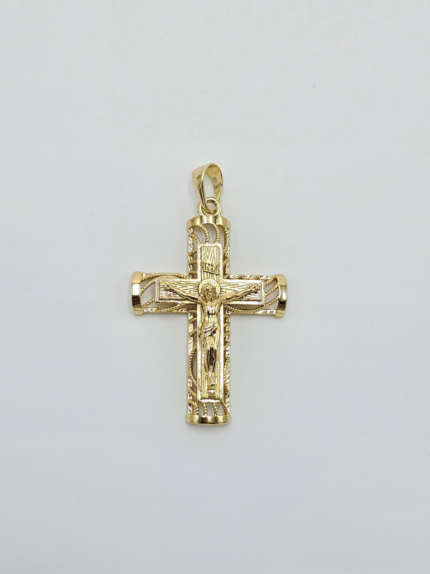 Jesus cross. 5 cm (chain not include)