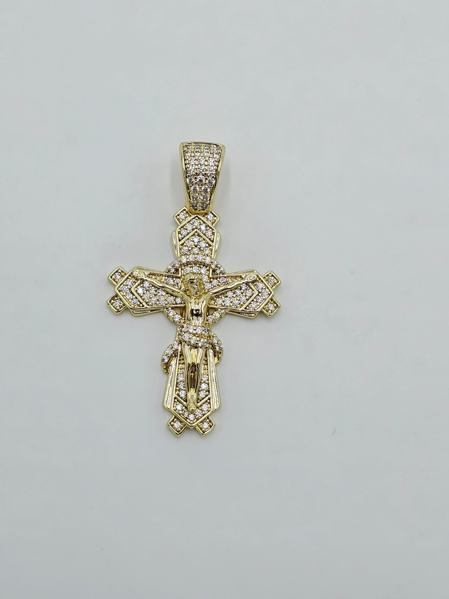 Jesus pendant.  5cm (chain not include)